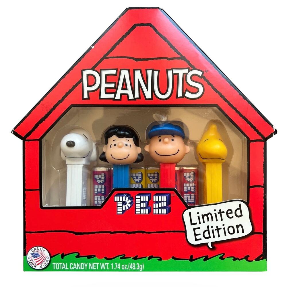 Peanuts limited edition pet dispensers New in box collectible snoopy